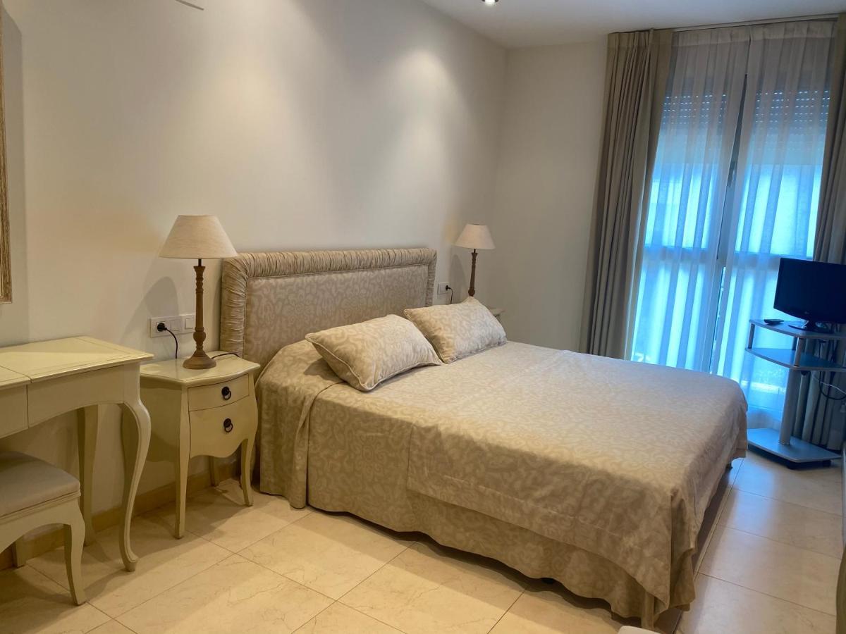En Primera Linea De Playa Con Wifi Apartment *