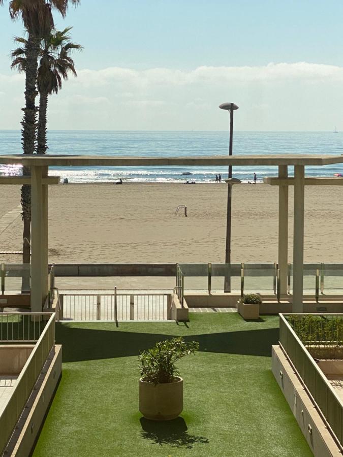 En Primera Linea De Playa Con Wifi * Valencia